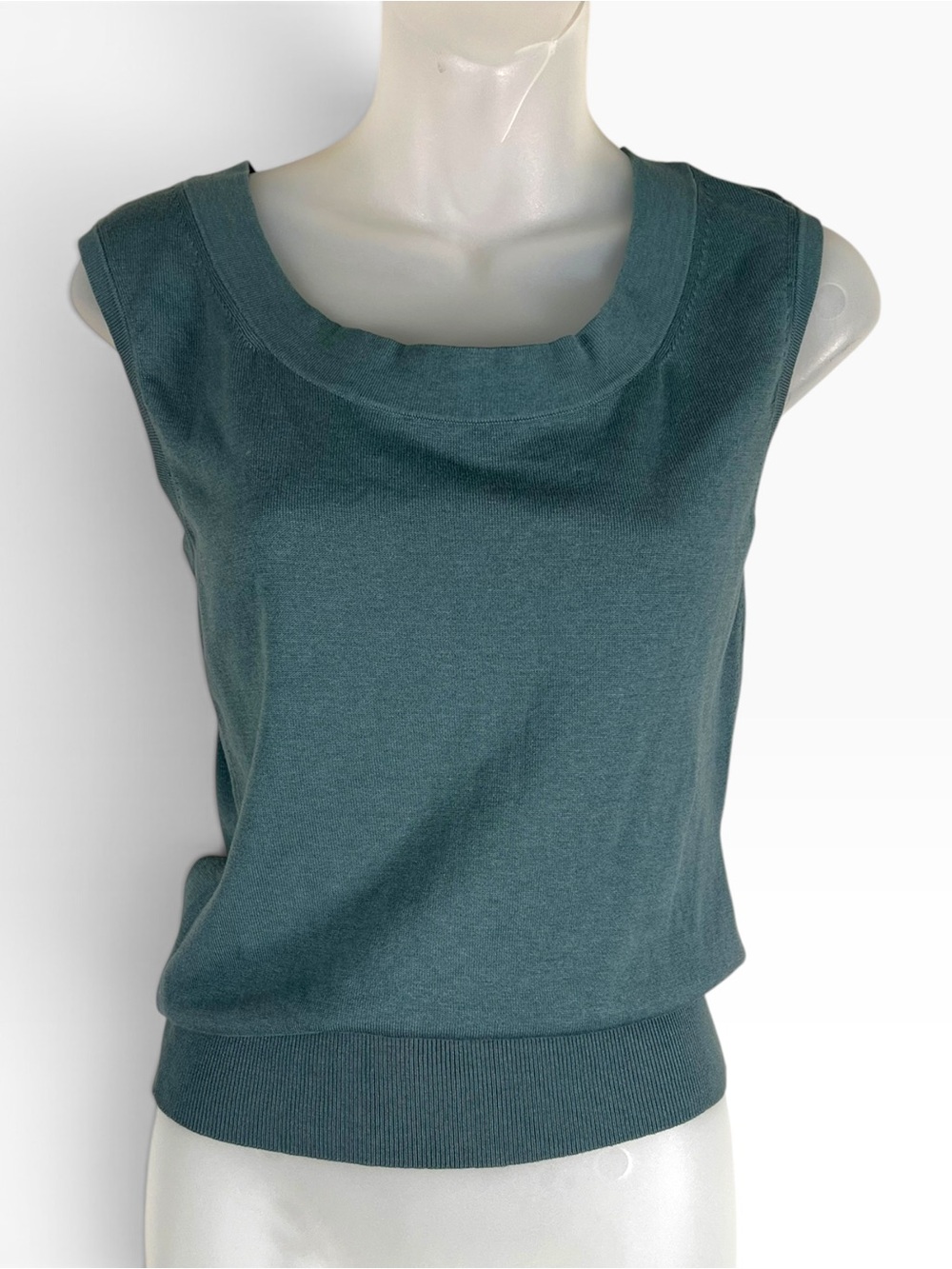 Banana Republic Silk Blend Sleeveless Sweater Top Womens S Teal Quiet Luxury